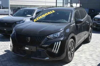 Peugeot 2008 PureTech 100 S&amp;S Allure del 2025 usata a Pianezza
