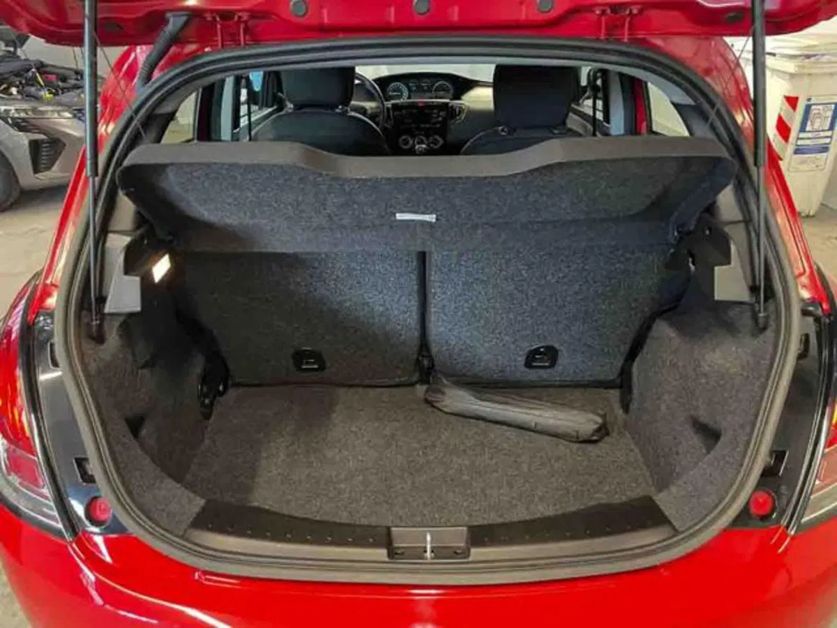 Lancia Ypsilon usata a Torino (5)