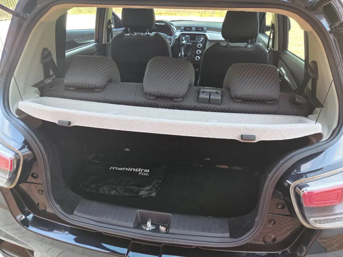Mahindra KUV100 usata a Torino (16)