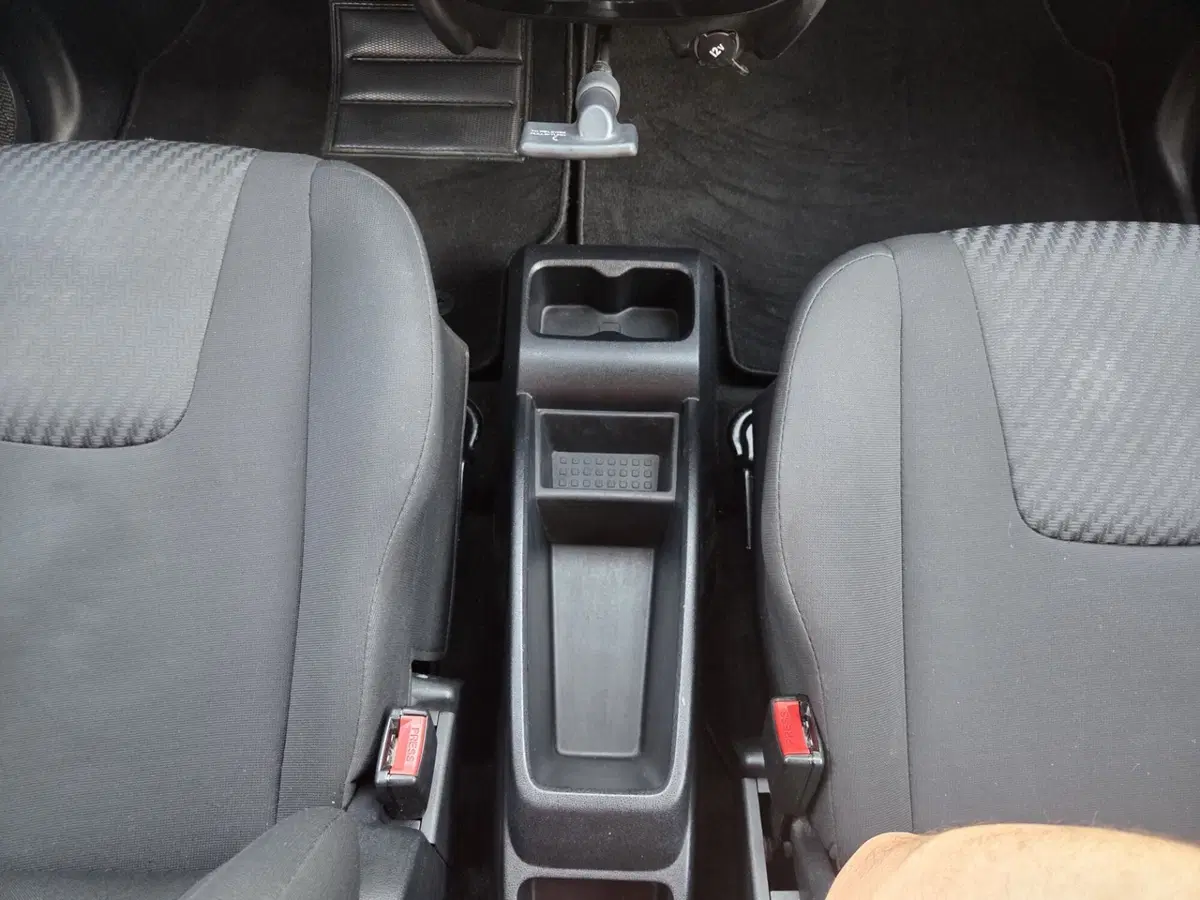 Mahindra KUV100 usata a Torino (19)