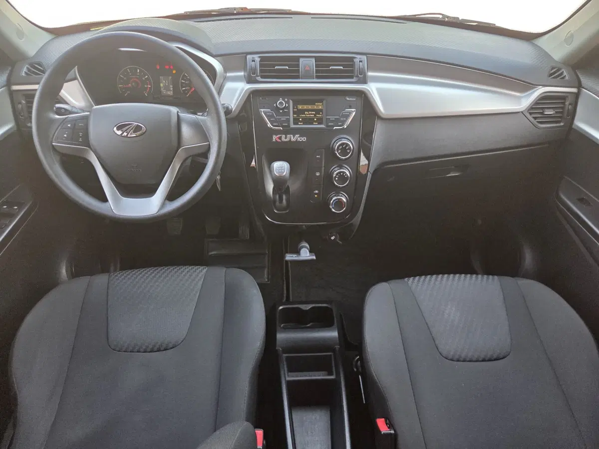 Mahindra KUV100 usata a Torino (9)