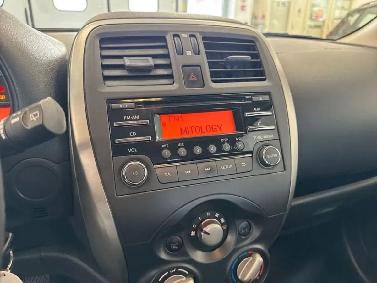 Nissan Micra usata a Prato (12)