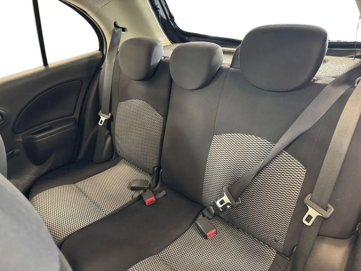 Nissan Micra usata a Prato (13)