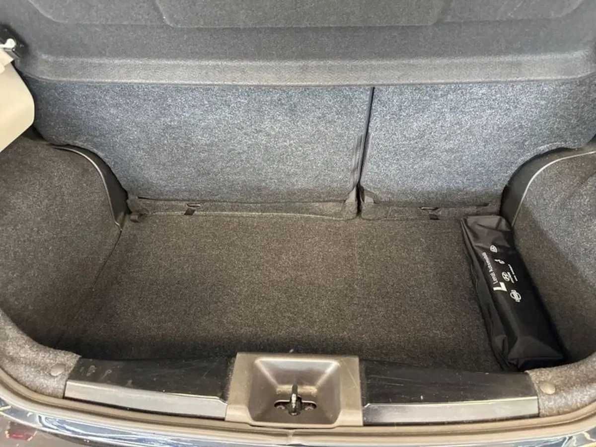Nissan Micra usata a Prato (15)