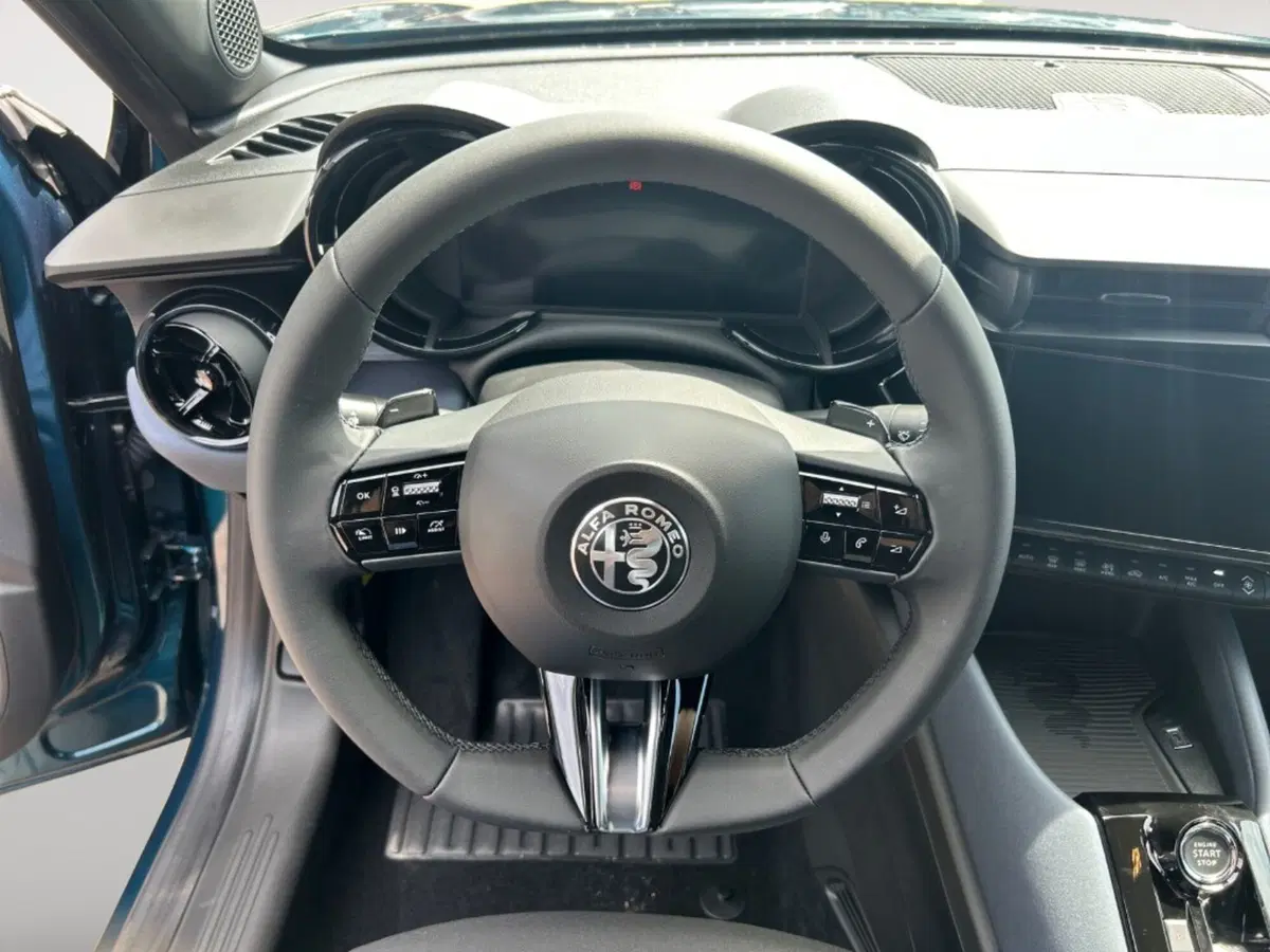 Alfa Romeo Junior nuova a Verona (13)