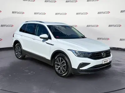 Volkswagen Tiguan 1.5 TSI 150 CV DSG ACT Life del 2021 usata a Verona