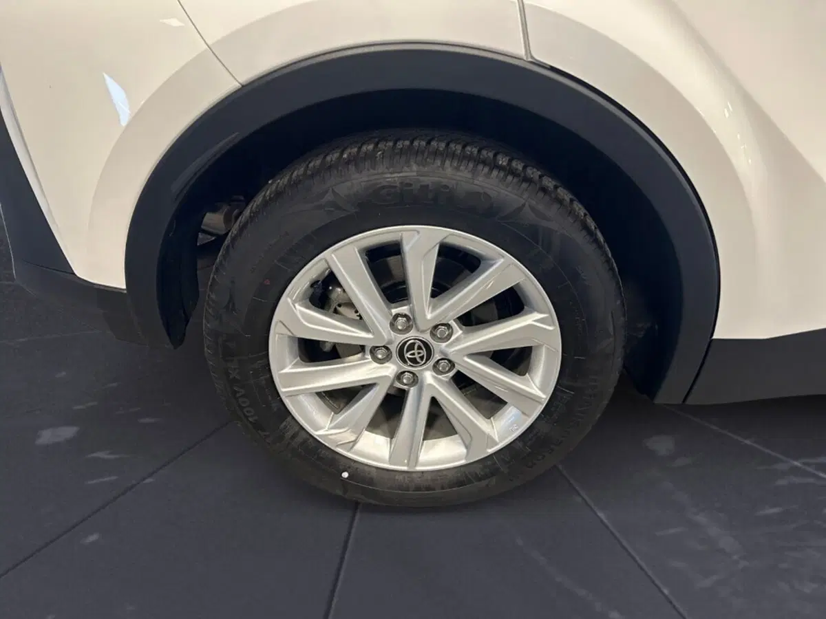 Toyota Toyota C-HR usata a Verona (3)