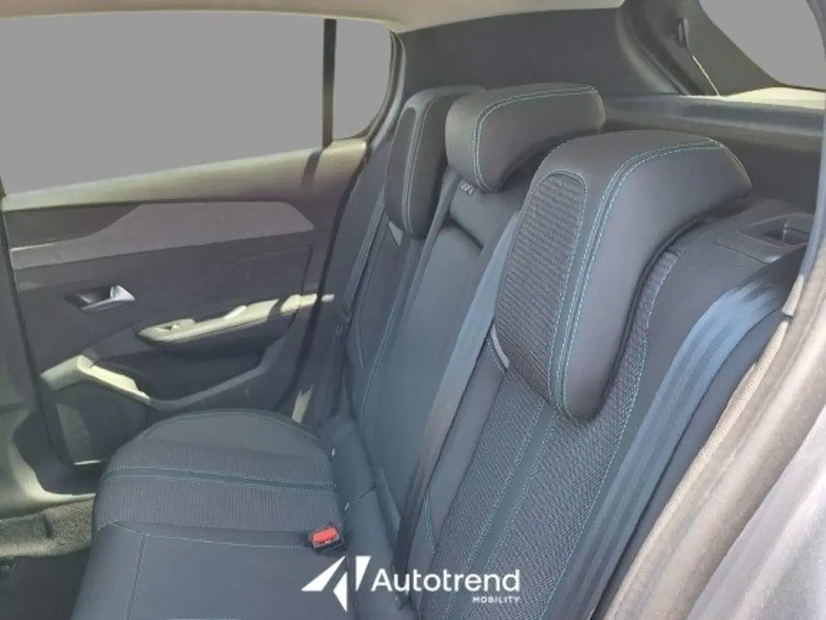 Peugeot 308 usata a Bari (9)