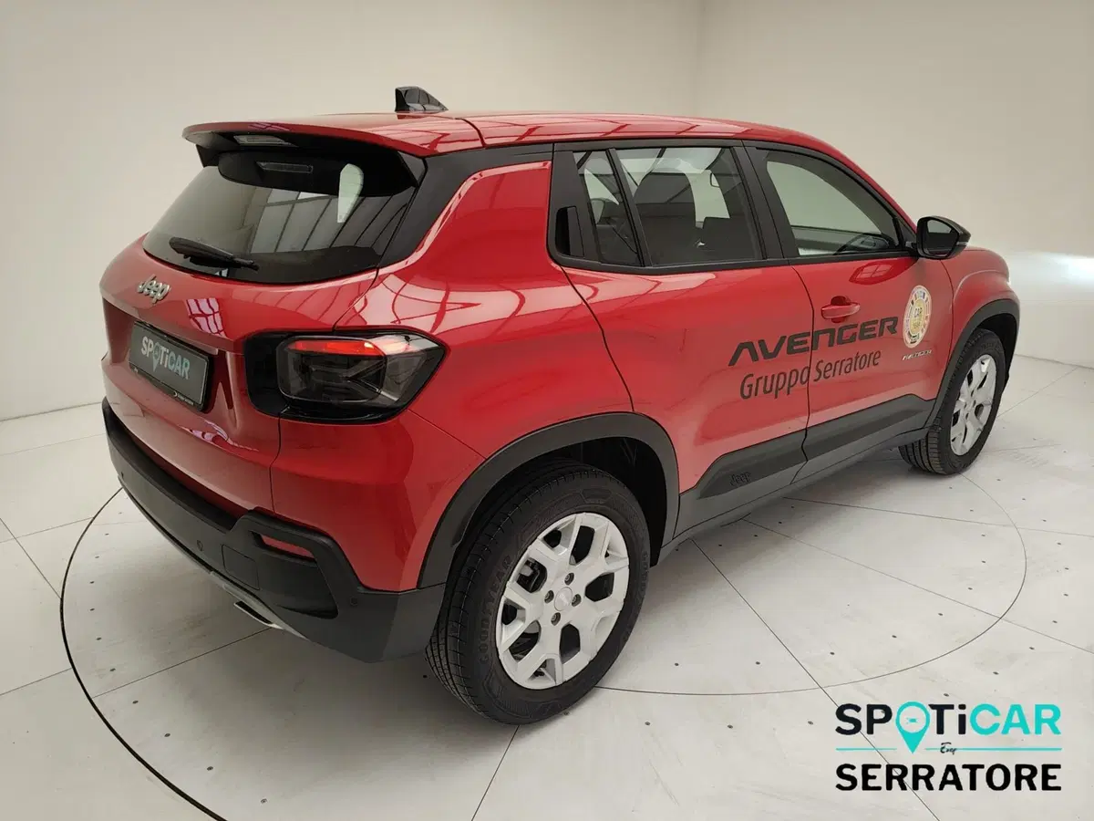 Jeep Avenger nuova a Como (5)