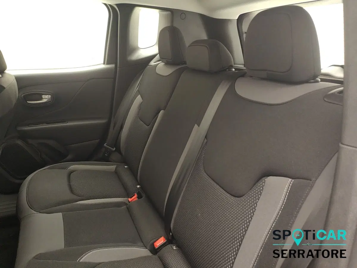 Jeep Renegade nuova a Como (12)