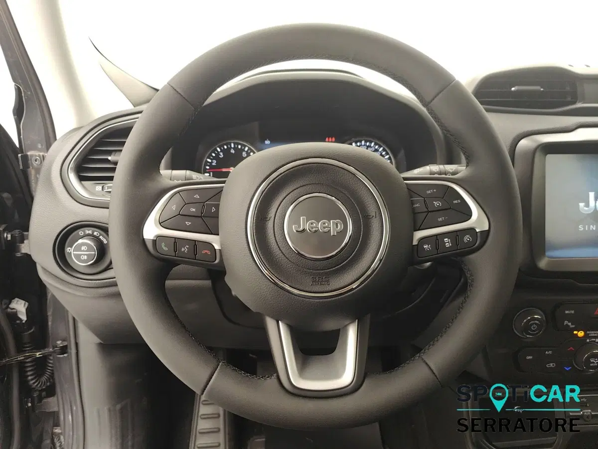 Jeep Renegade nuova a Como (8)