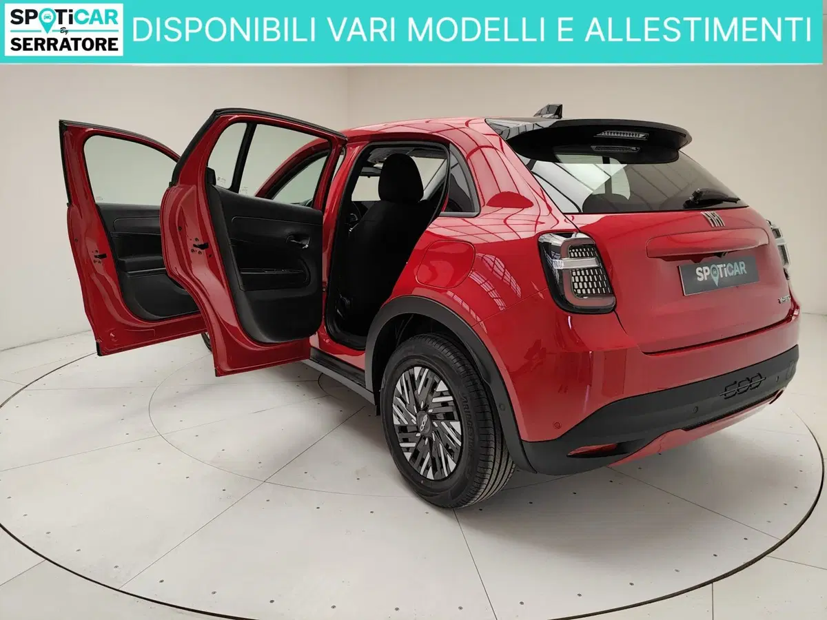 Fiat 600 nuova a Como (7)