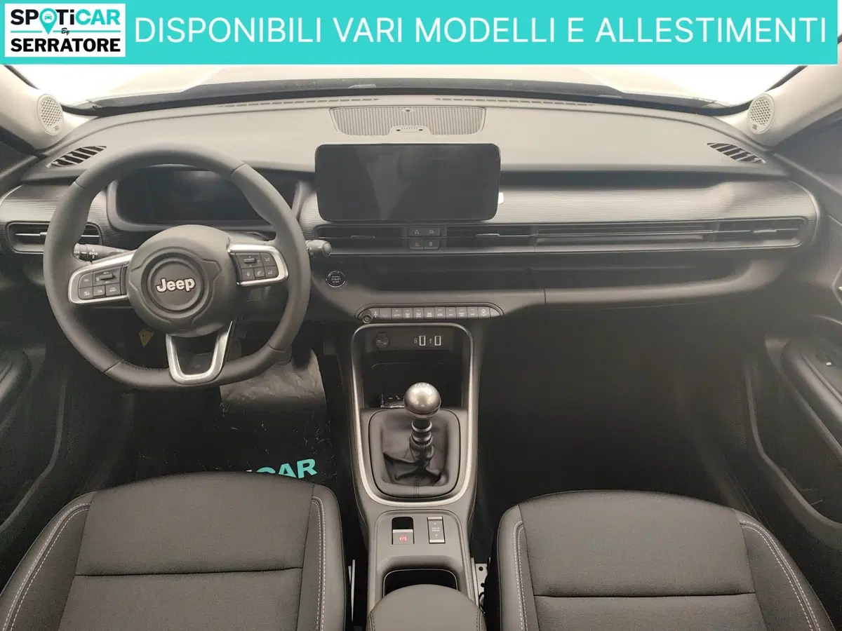 Jeep Avenger nuova a Como (14)