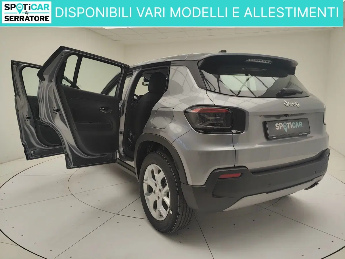 Jeep Avenger nuova a Como (6)
