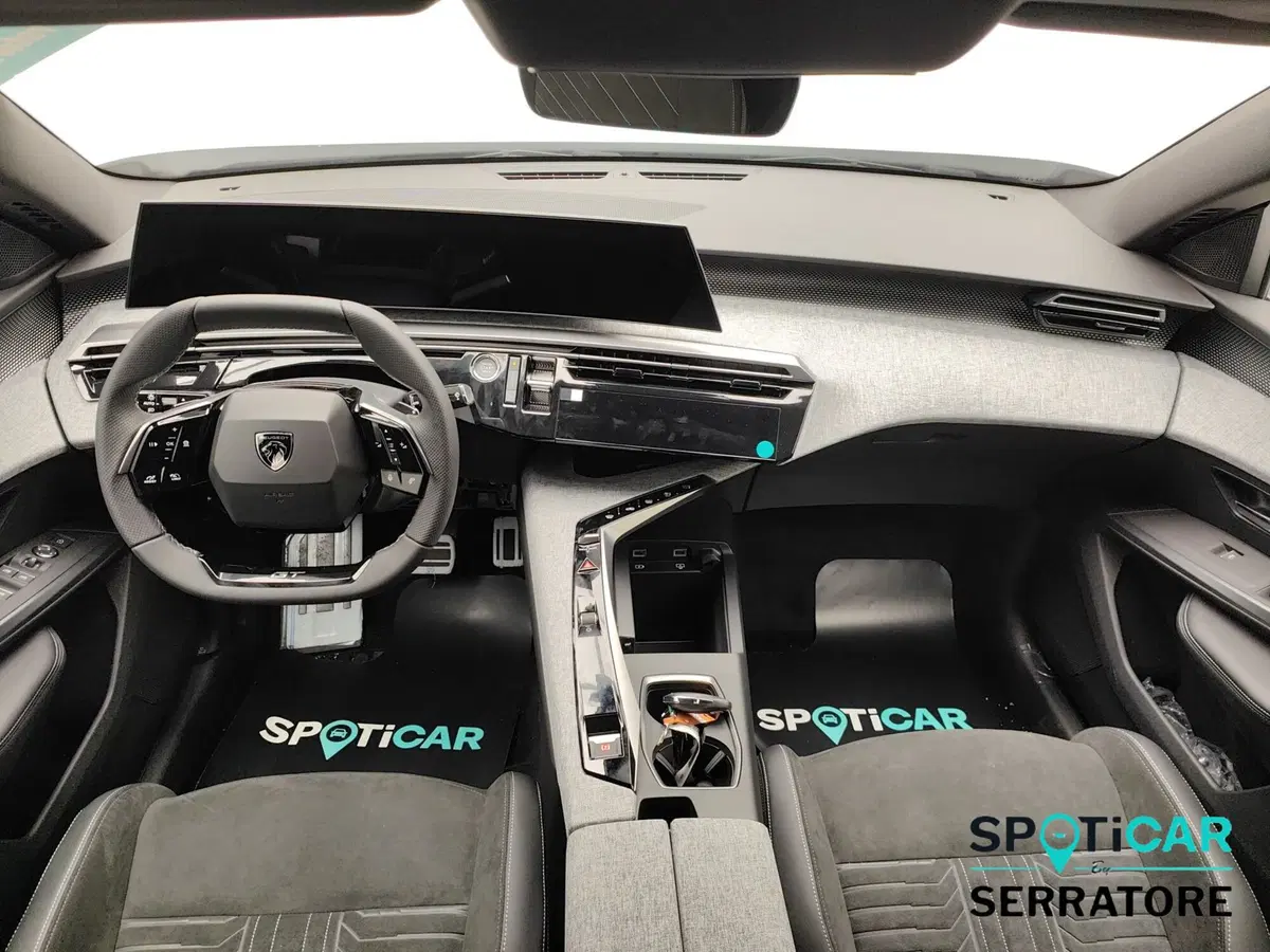 Peugeot 5008 nuova a Como (7)
