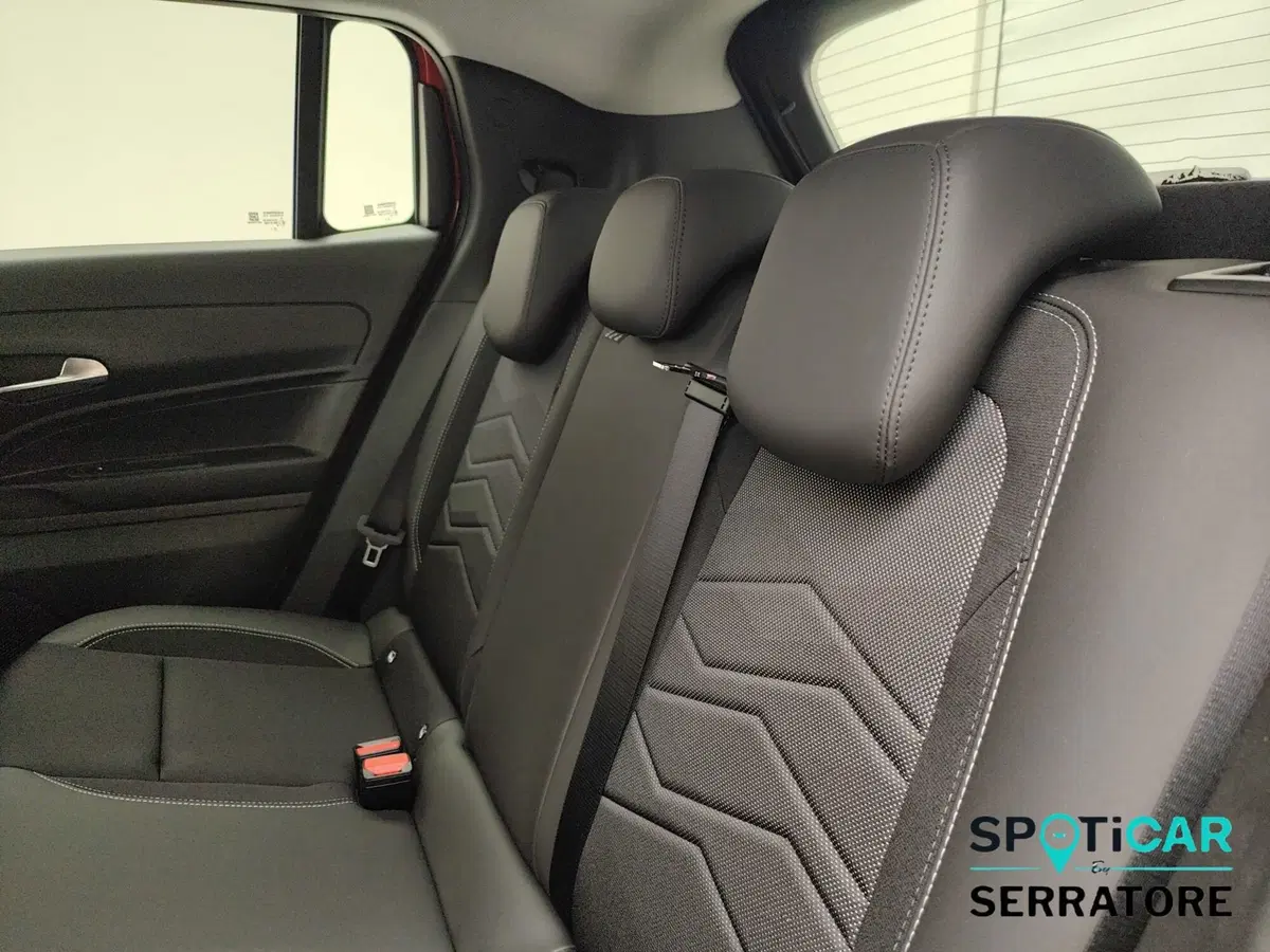 Jeep Avenger nuova a Como (13)