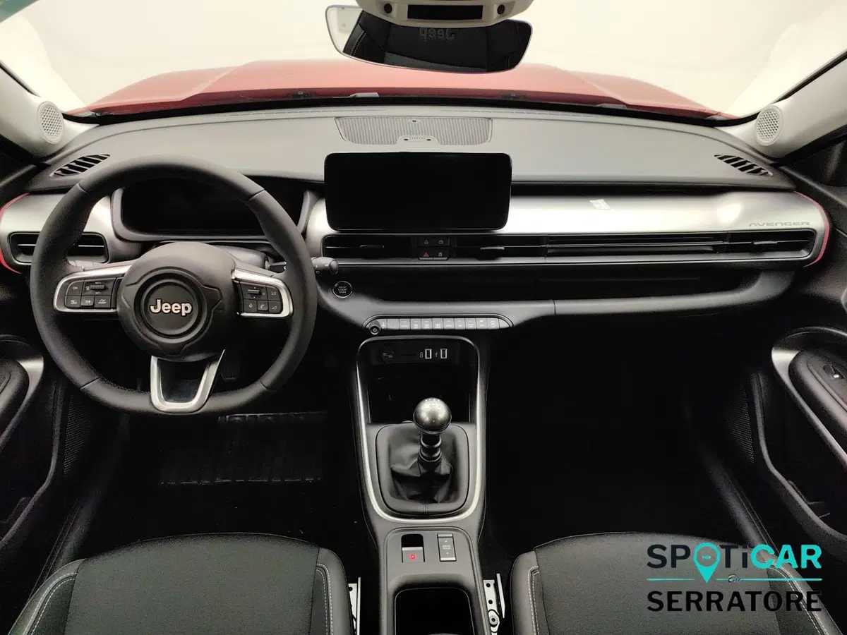 Jeep Avenger nuova a Como (7)