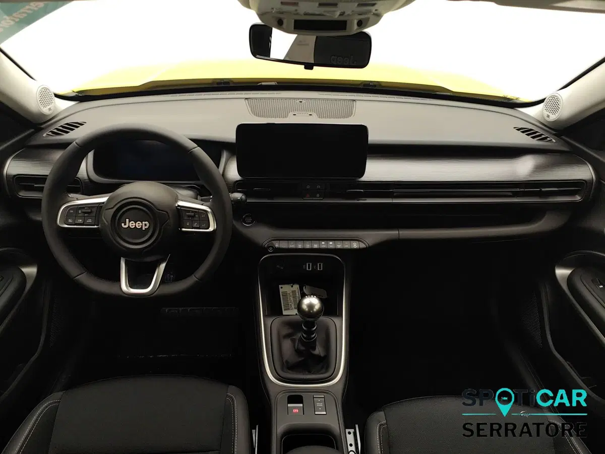 Jeep Avenger nuova a Como (7)