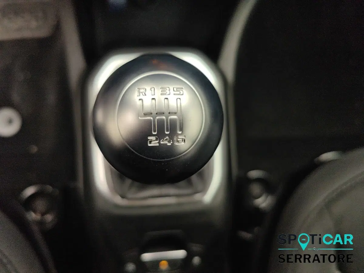 Jeep Renegade nuova a Como (17)