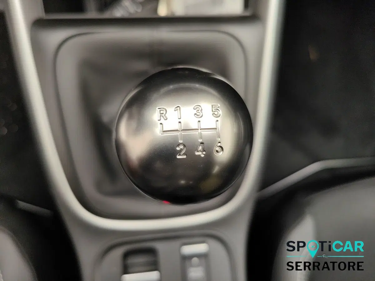 Jeep Avenger nuova a Como (19)