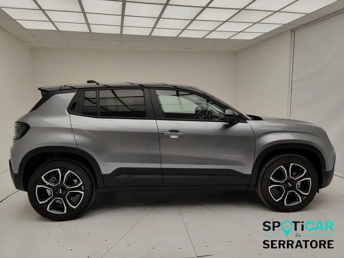 Jeep Avenger nuova a Como (20)