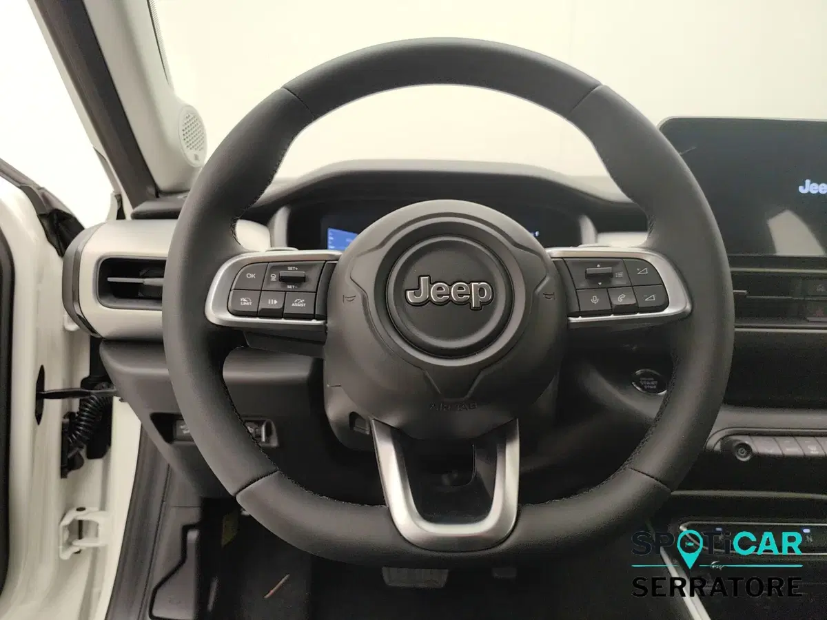 Jeep Avenger nuova a Como (16)