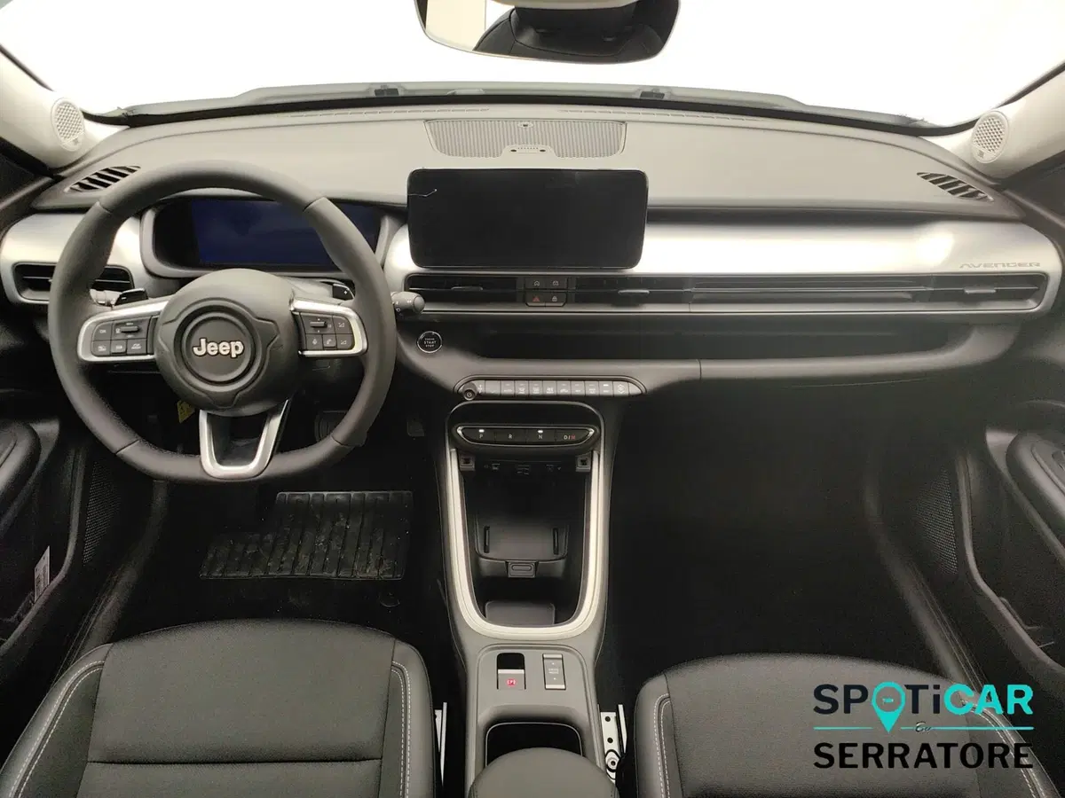 Jeep Avenger nuova a Como (7)
