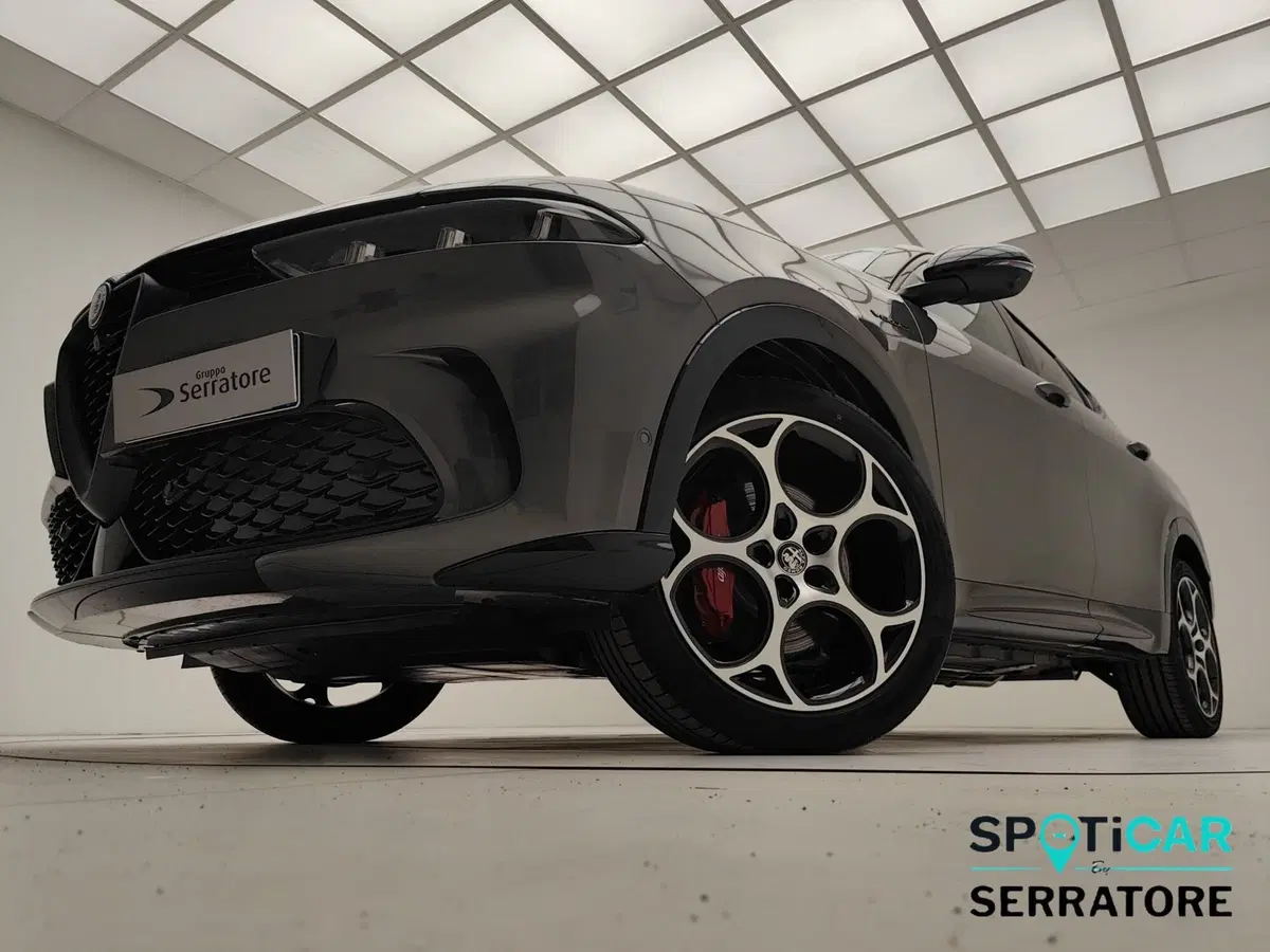 Alfa Romeo Tonale nuova a Como (14)