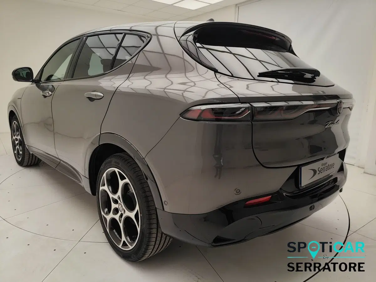 Alfa Romeo Tonale nuova a Como (4)