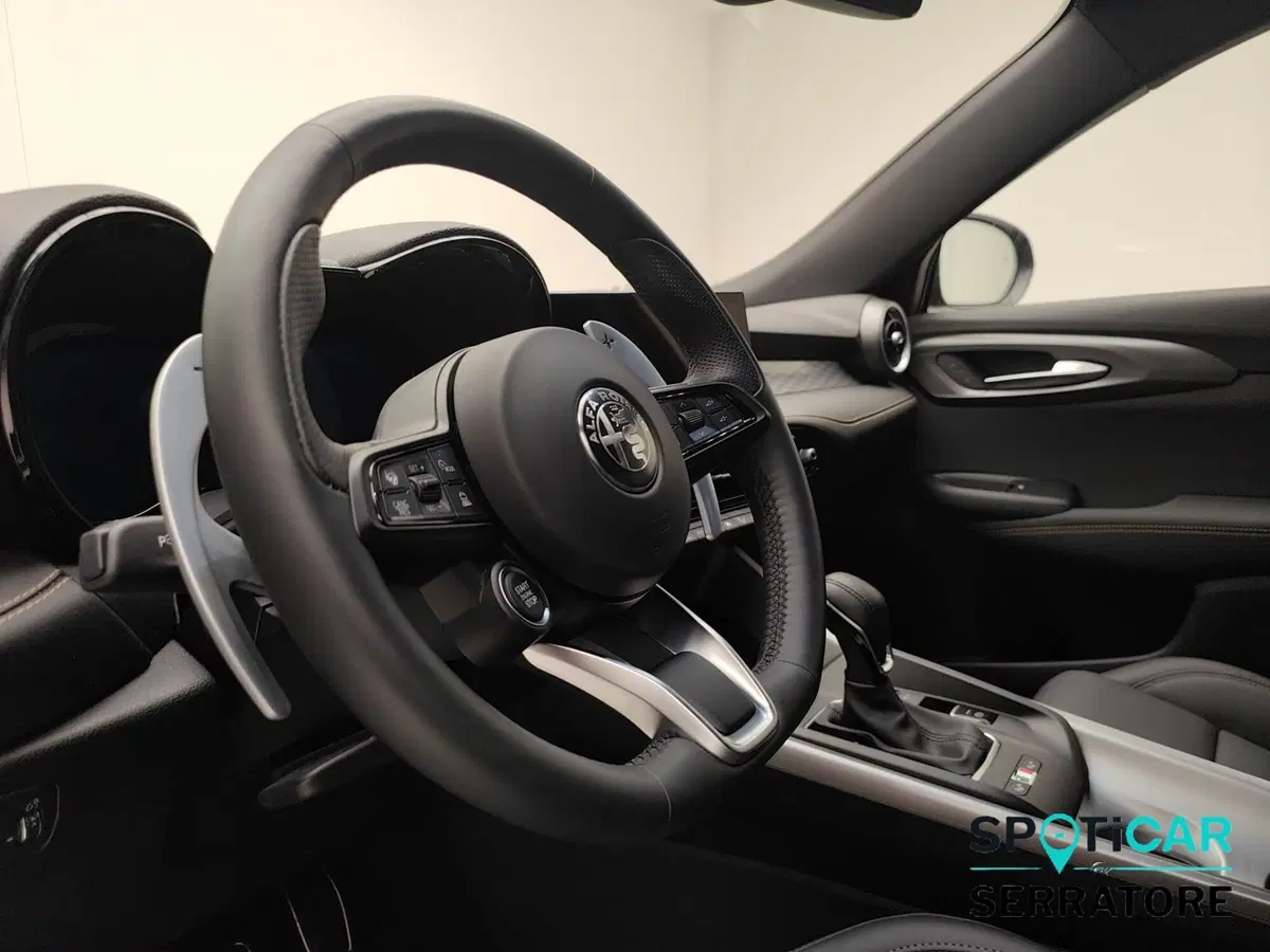 Alfa Romeo Tonale nuova a Como (9)