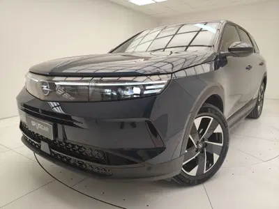 Opel Grandland 1.2 hybrid GS 145cv e-dcs6 del 2025 usata a Erba