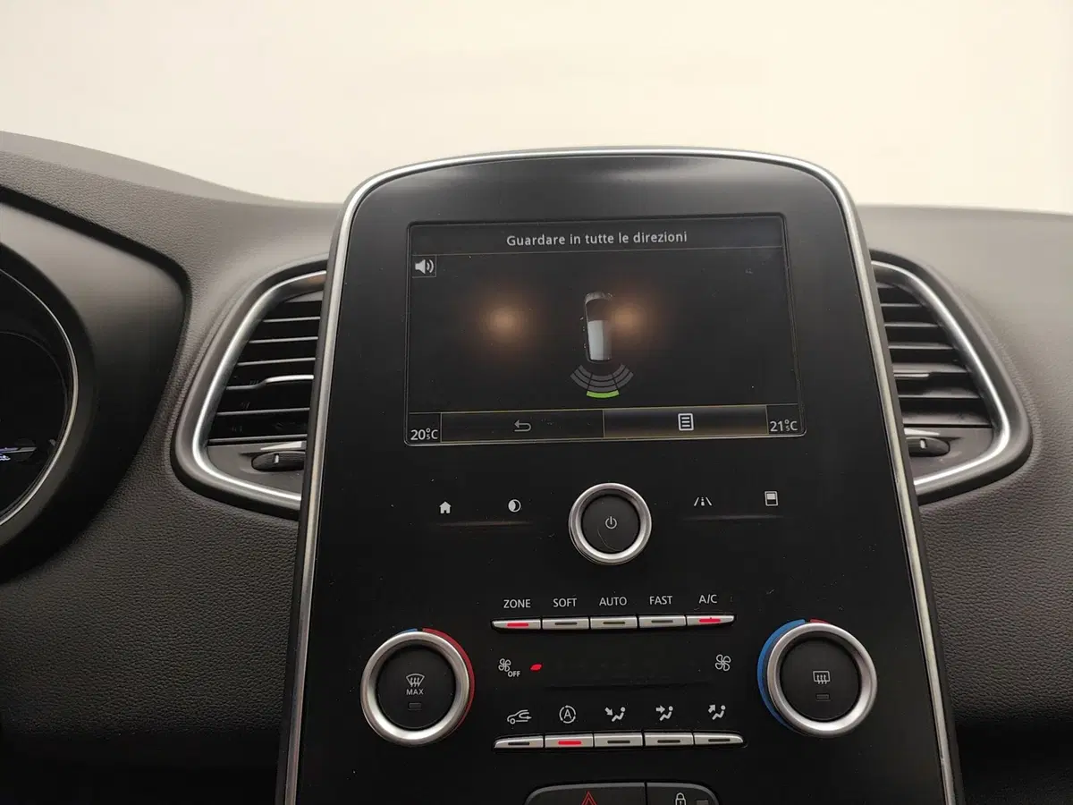 Renault Scénic usata a Como (10)