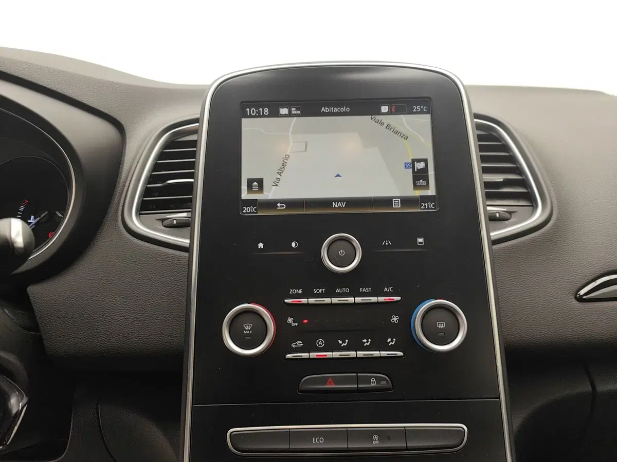 Renault Scénic usata a Como (11)