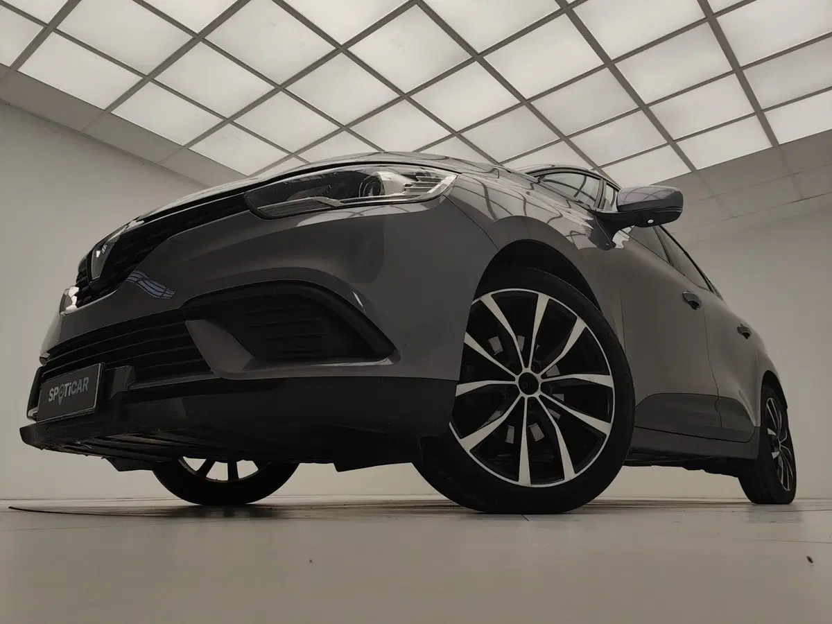 Renault Scénic usata a Como (14)