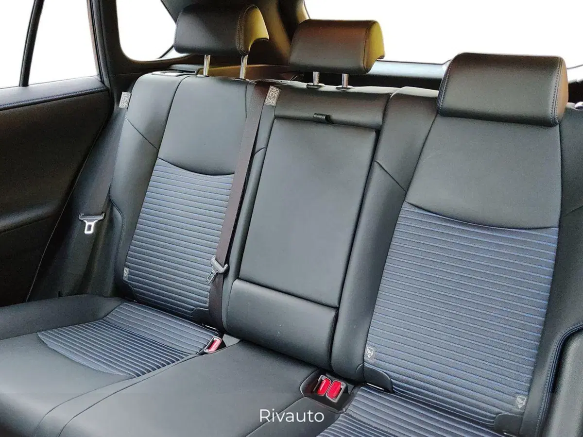 Toyota Rav4 usata a Como (11)