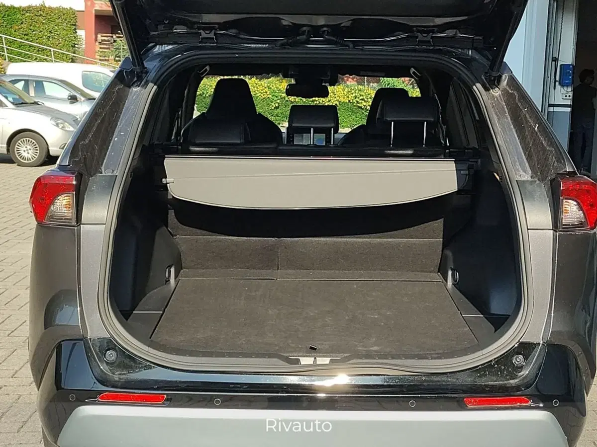 Toyota Rav4 usata a Como (6)