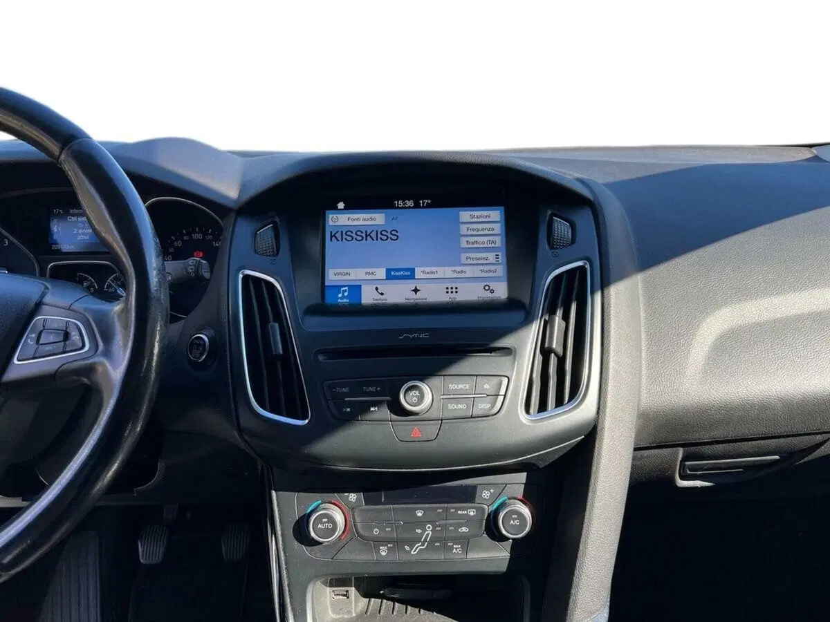 Ford Focus Station Wagon usata a Sondrio (13)
