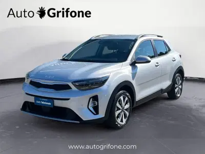Kia Stonic 1.2 mpi Urban gpl 82cv del 2023 usata a Modena
