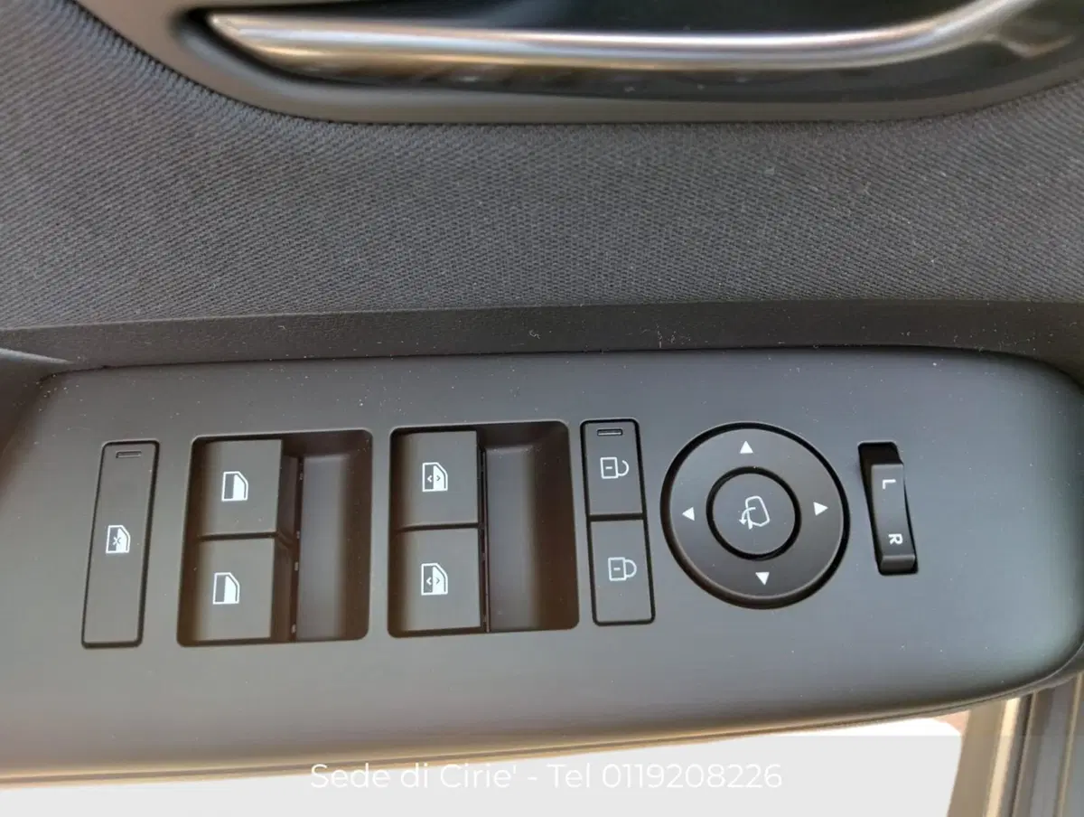 Hyundai Kona nuova a Torino (17)