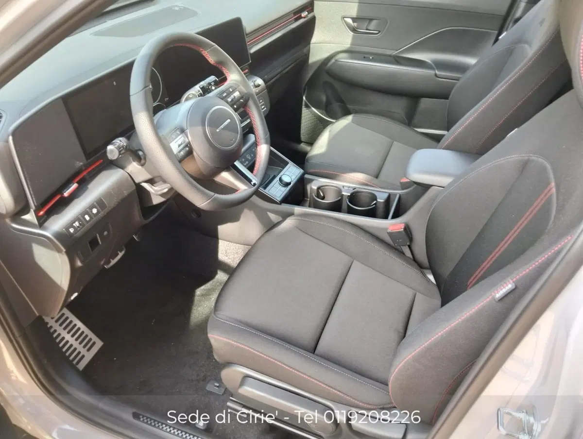Hyundai Kona nuova a Torino (18)