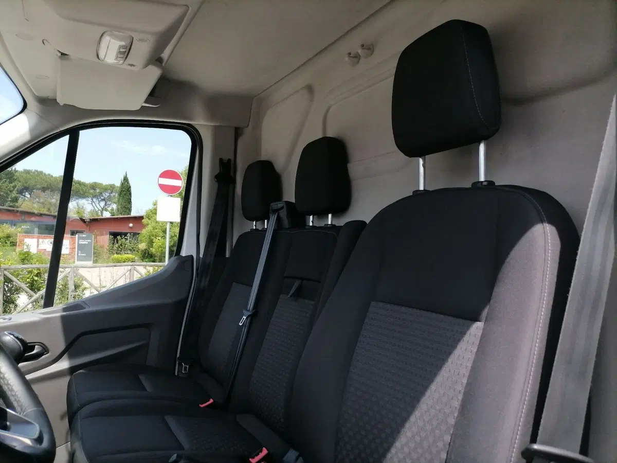 Ford Transit usata a Roma (11)