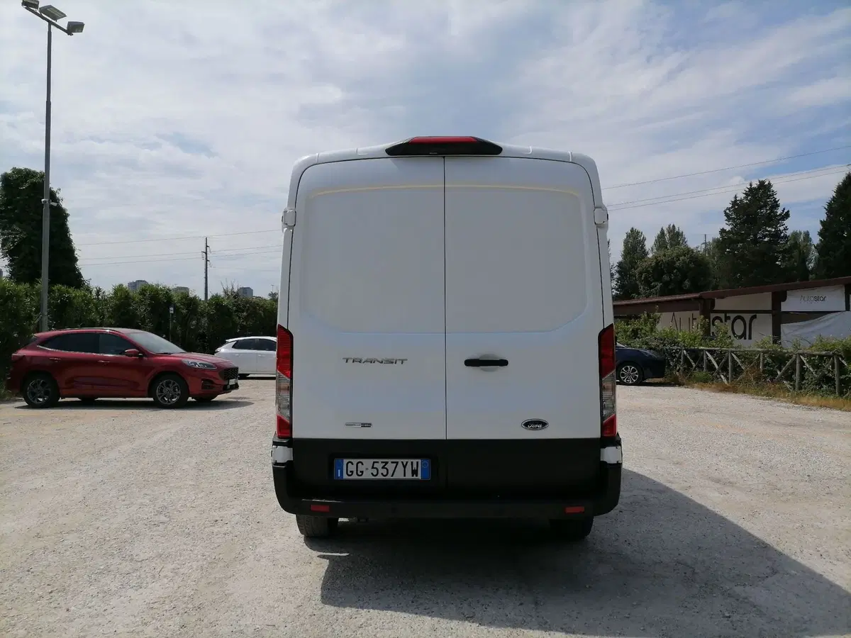 Ford Transit usata a Roma (4)