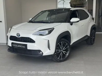 Toyota Yaris Cross 1.5 Hybrid 5p. E-CVT AWD-i Lounge del 2022 usata a Brescia