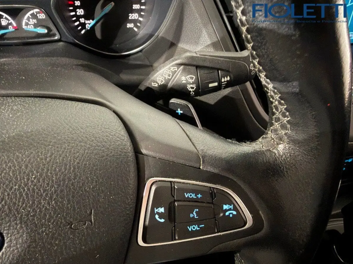 Ford Kuga usata a Brescia (11)