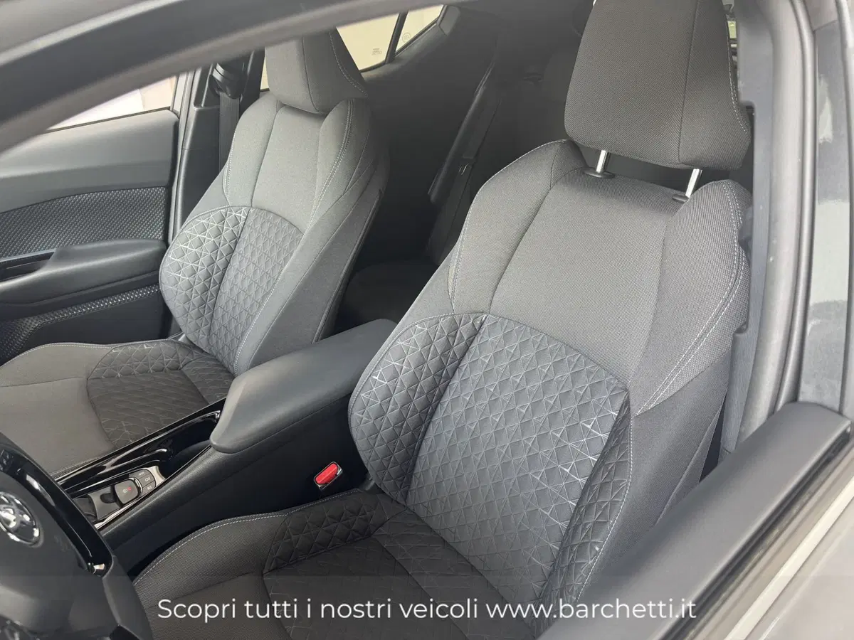 Toyota Toyota C-HR usata a Brescia (9)