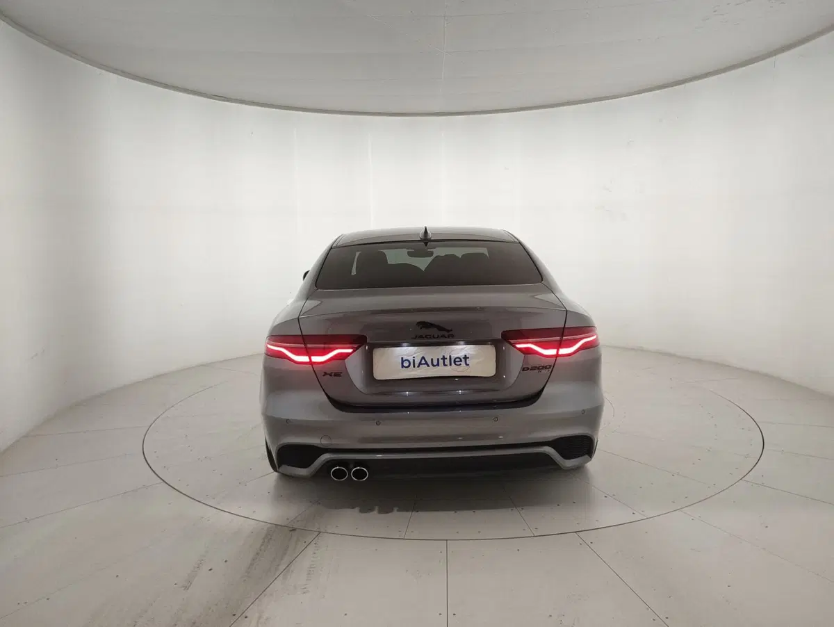 Jaguar XE usata a Alessandria (3)