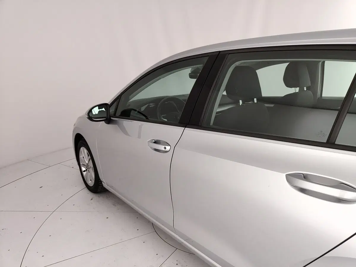 Volkswagen Golf usata a Caserta (12)