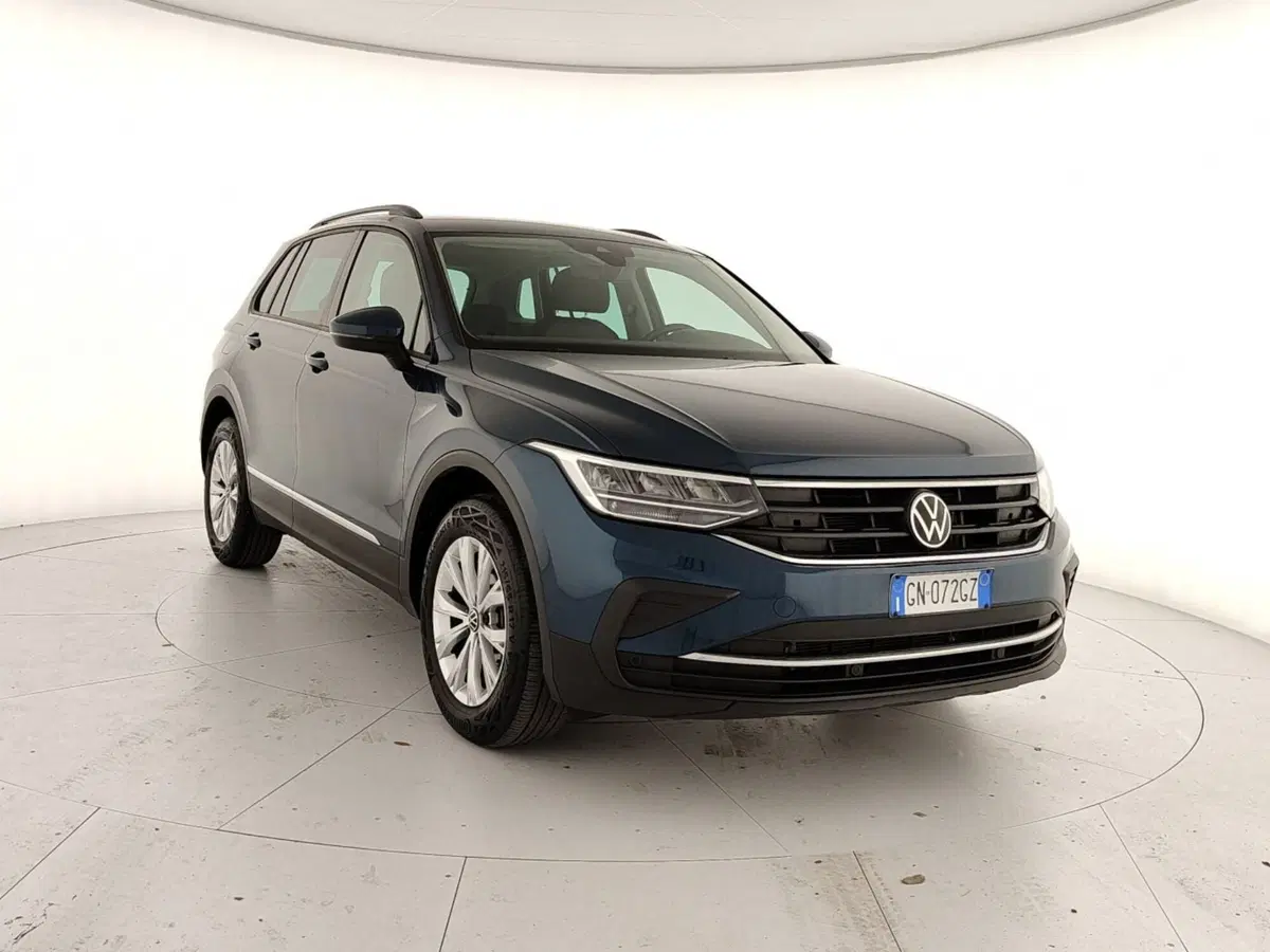 Volkswagen Tiguan usata a Caserta