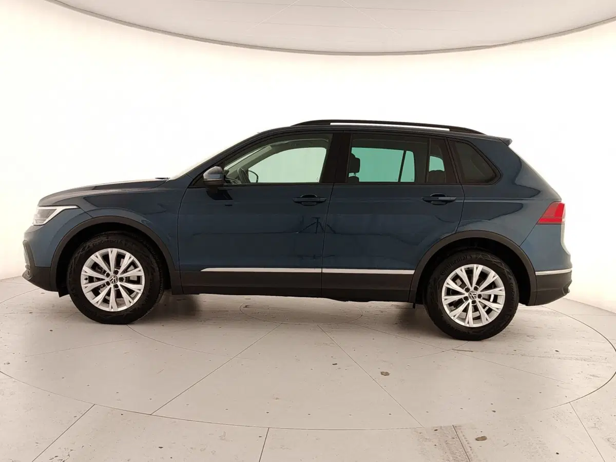 Volkswagen Tiguan usata a Caserta (8)