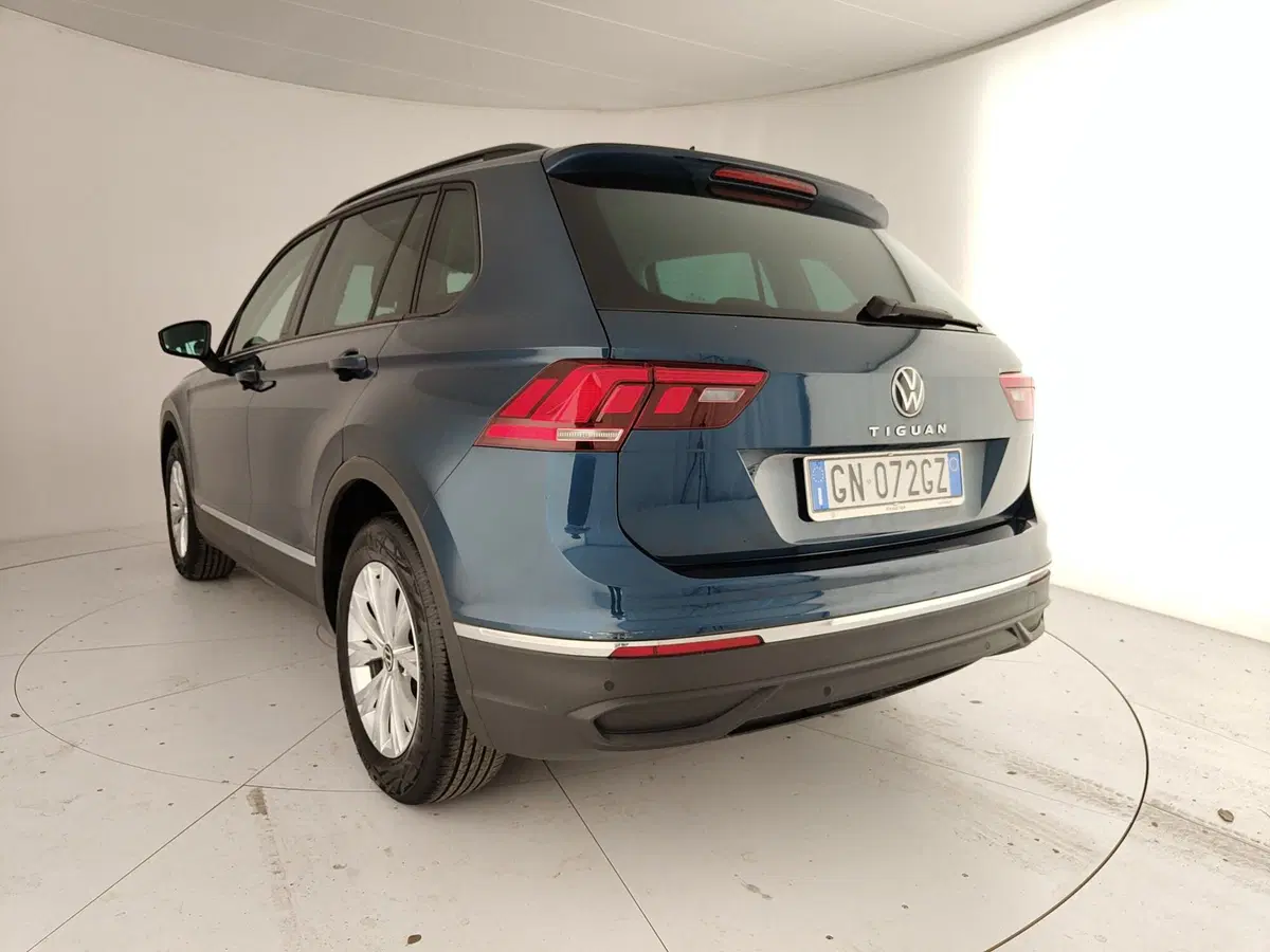 Volkswagen Tiguan usata a Caserta (9)